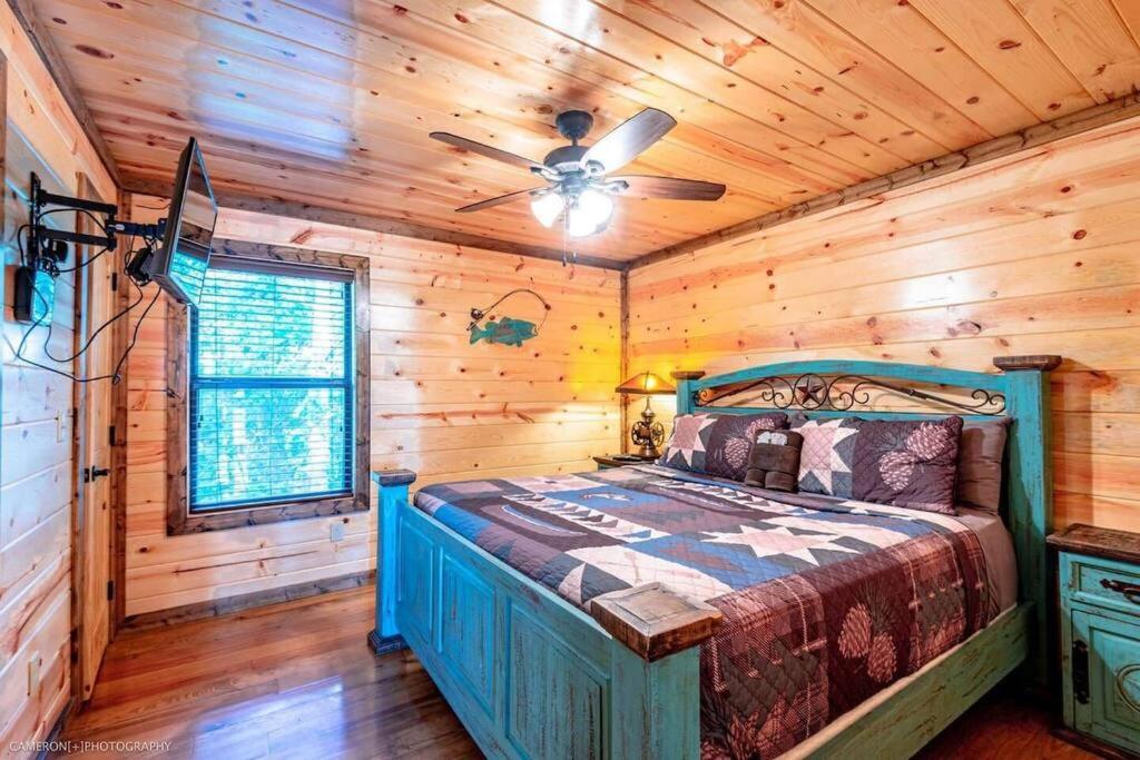 Iron Horse Lodge Sleeps 18, Games, Fire Pit, Hot Tub, Ev, More بروكن بو المظهر الخارجي الصورة