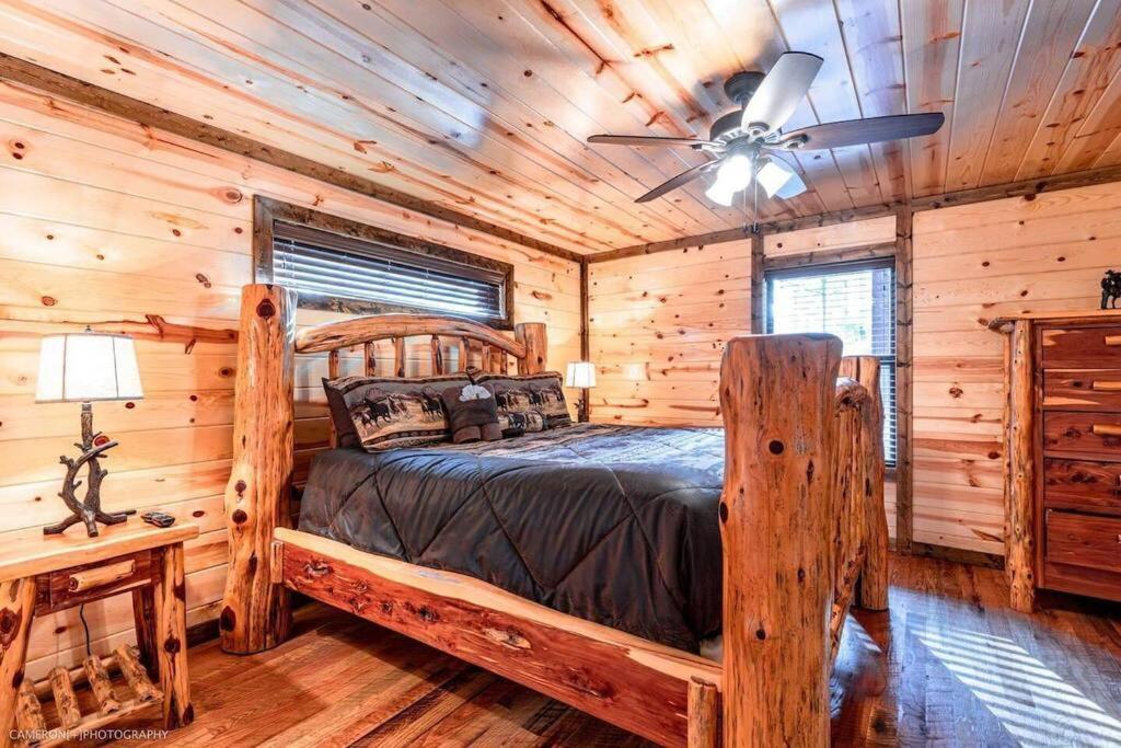 Iron Horse Lodge Sleeps 18, Games, Fire Pit, Hot Tub, Ev, More بروكن بو المظهر الخارجي الصورة