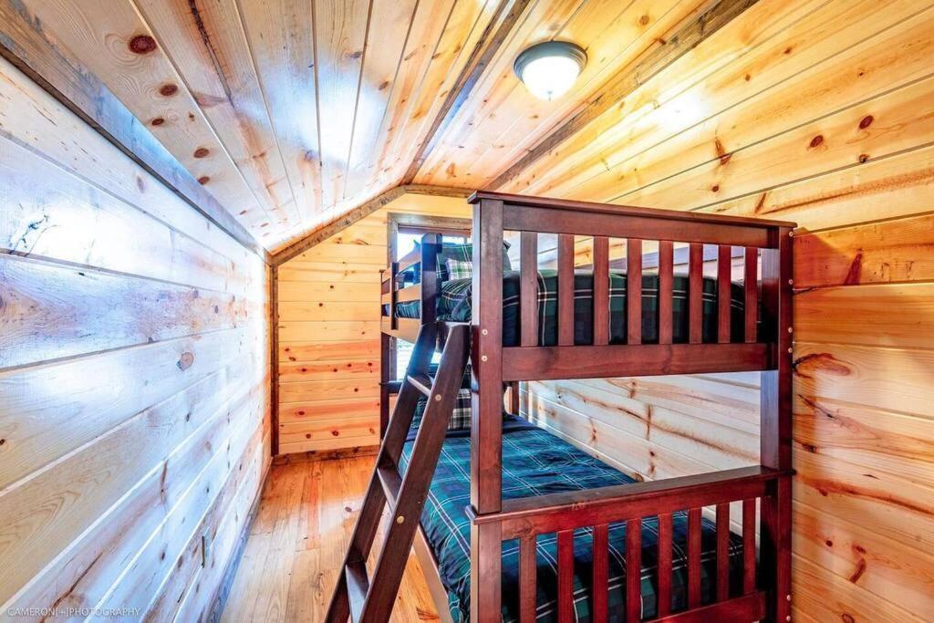 Iron Horse Lodge Sleeps 18, Games, Fire Pit, Hot Tub, Ev, More بروكن بو المظهر الخارجي الصورة