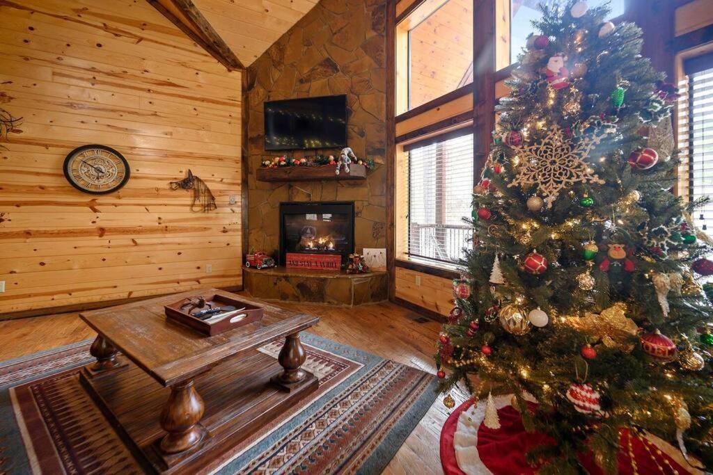 Iron Horse Lodge Sleeps 18, Games, Fire Pit, Hot Tub, Ev, More بروكن بو المظهر الخارجي الصورة