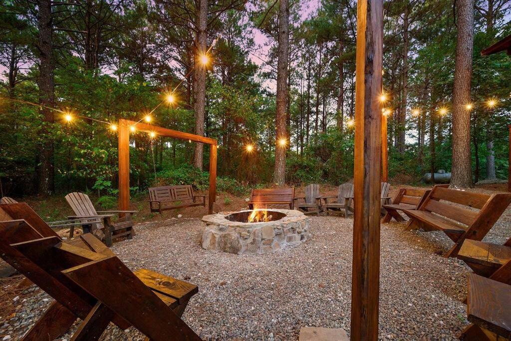 Iron Horse Lodge Sleeps 18, Games, Fire Pit, Hot Tub, Ev, More بروكن بو المظهر الخارجي الصورة